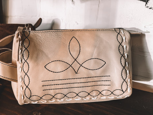 Boot Stitch Toiletry Bag (Cream)